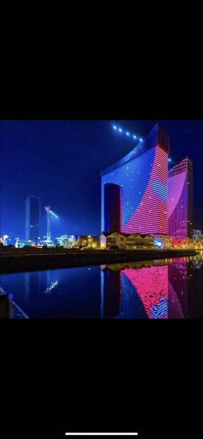 Panorama Aparthotel Orbi City Batum Dış mekan fotoğraf