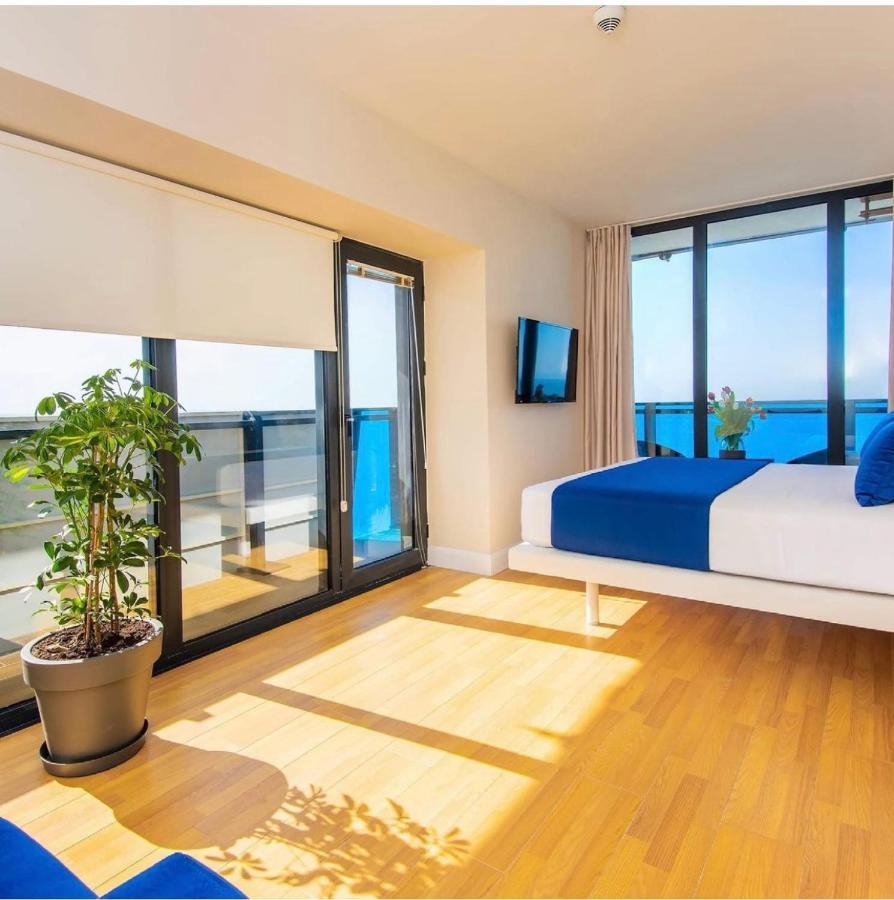 Panorama Aparthotel Orbi City Batum Dış mekan fotoğraf